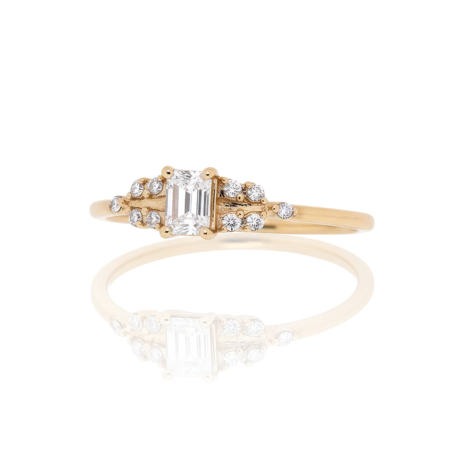 Solitaire Engagement Ring 18K Rose Gold Solitaire Engagement Ring 18K Rose Gold